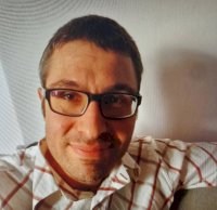 A picture of a participant who wants to get to know each other and get married