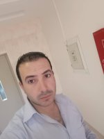 Une photo d’un participant qui veut faire connaissance et se marier
